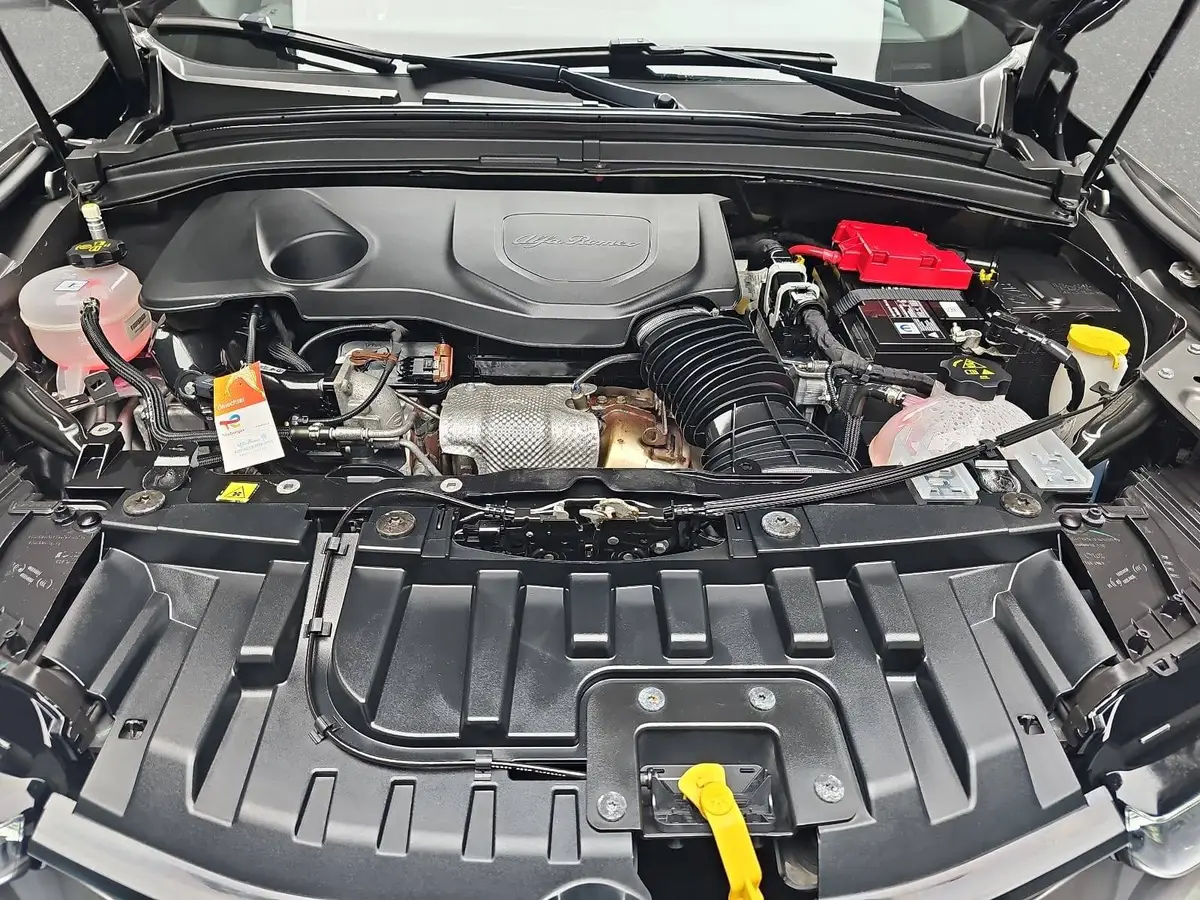 ALFA ROMEO TONALE 1.5T 48V-HYBRID 15KW SPECIALE MATRIX H+K LM20