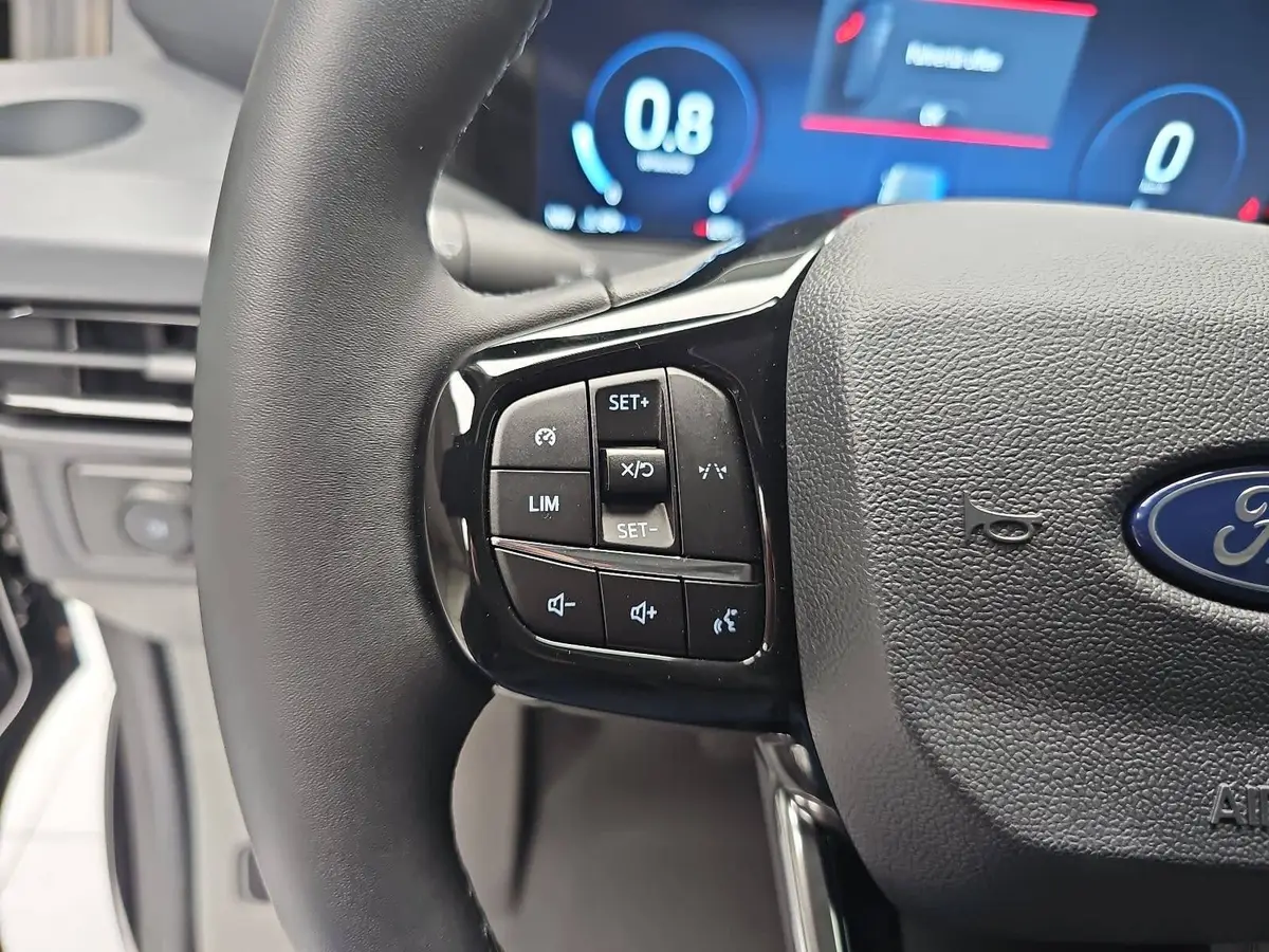 FORD TRANSIT CUSTOM 2.0 ECOBLUE AUTO. 320 L1H1 SPORT FWD KLIMA LED LM