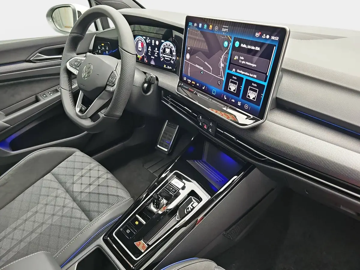 VW GOLF 1.5 ETSI DSG VIII R-LINE NAVI MATRIX-LED