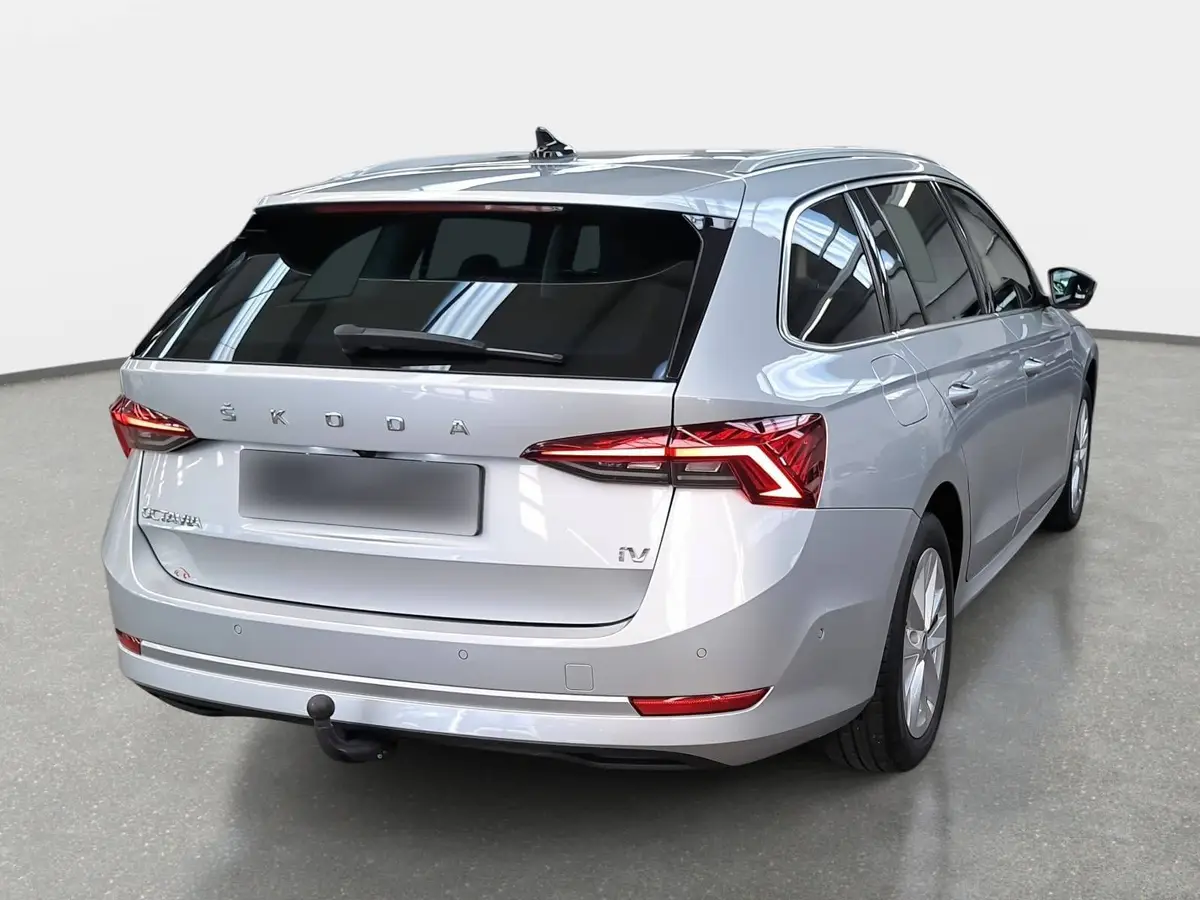 SKODA OCTAVIA COMBI HYBRID 1.4 TSI IV STYLE NAVI ACC HUD PDC KAMERA
