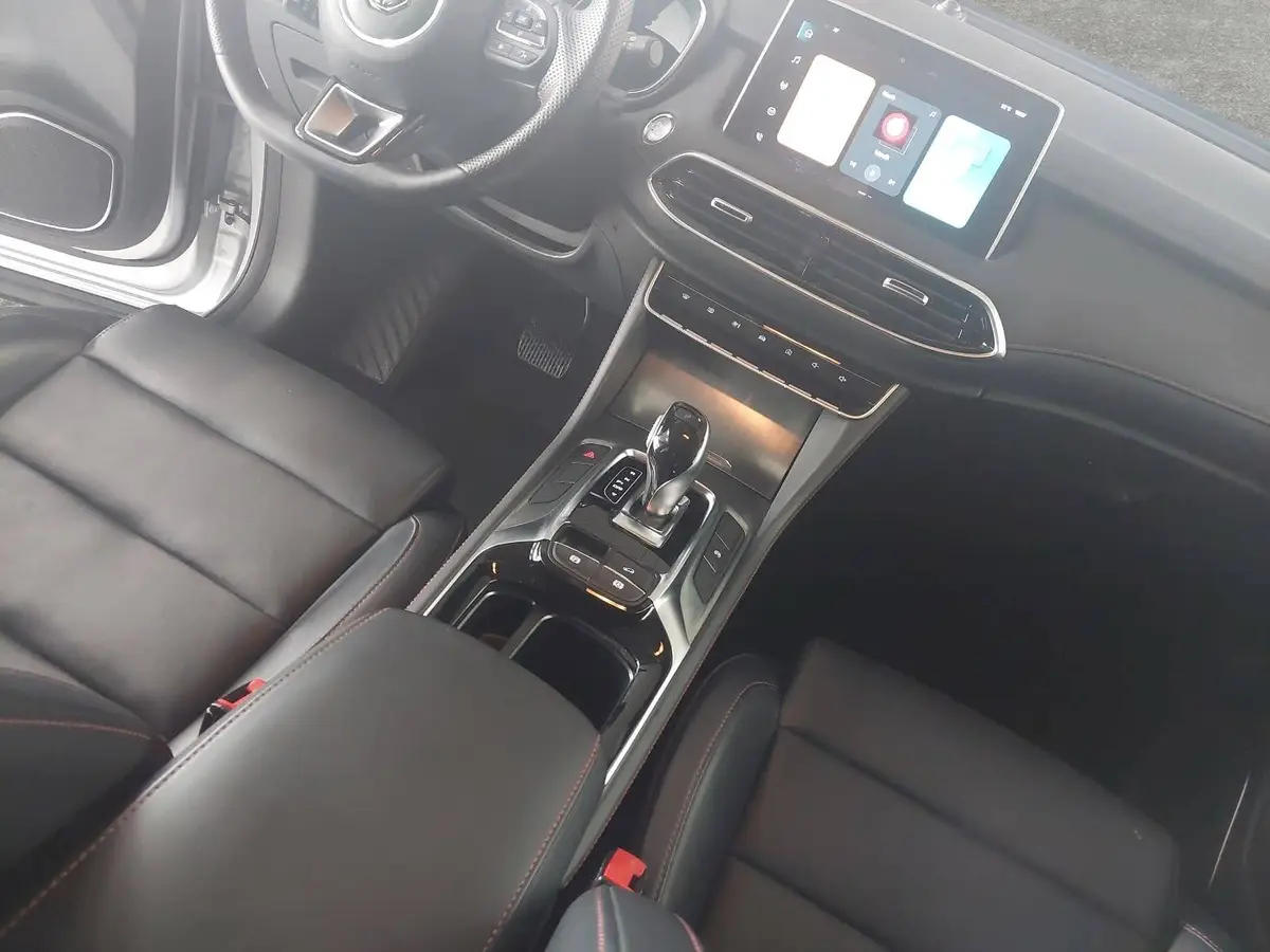 MG HS 1,5 COMFORT AUTOMATIK AHK 8FACH BEREIFT