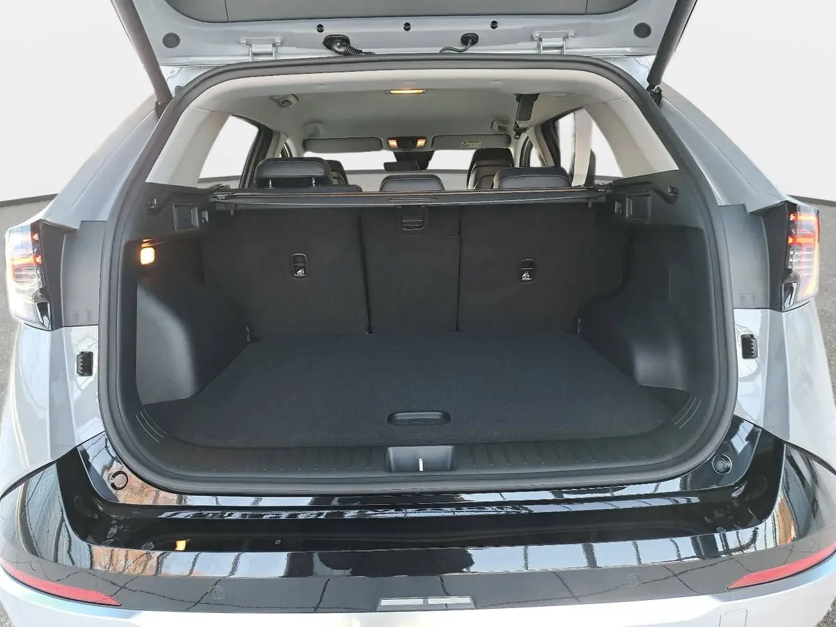 KIA SPORTAGE 1.6 T-GDI 150 2WD DCT SPIRIT MJ26 LEDER DRIVEWISE SOUND