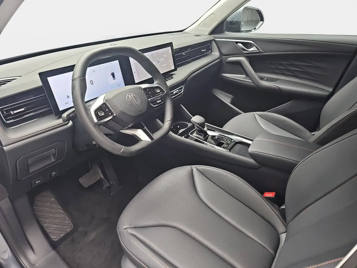 MG HS 1.5 HYBRID+ MY25.5 LUXURY LEDER 360-GRAD-KAMERA 19-ZOLL-LM