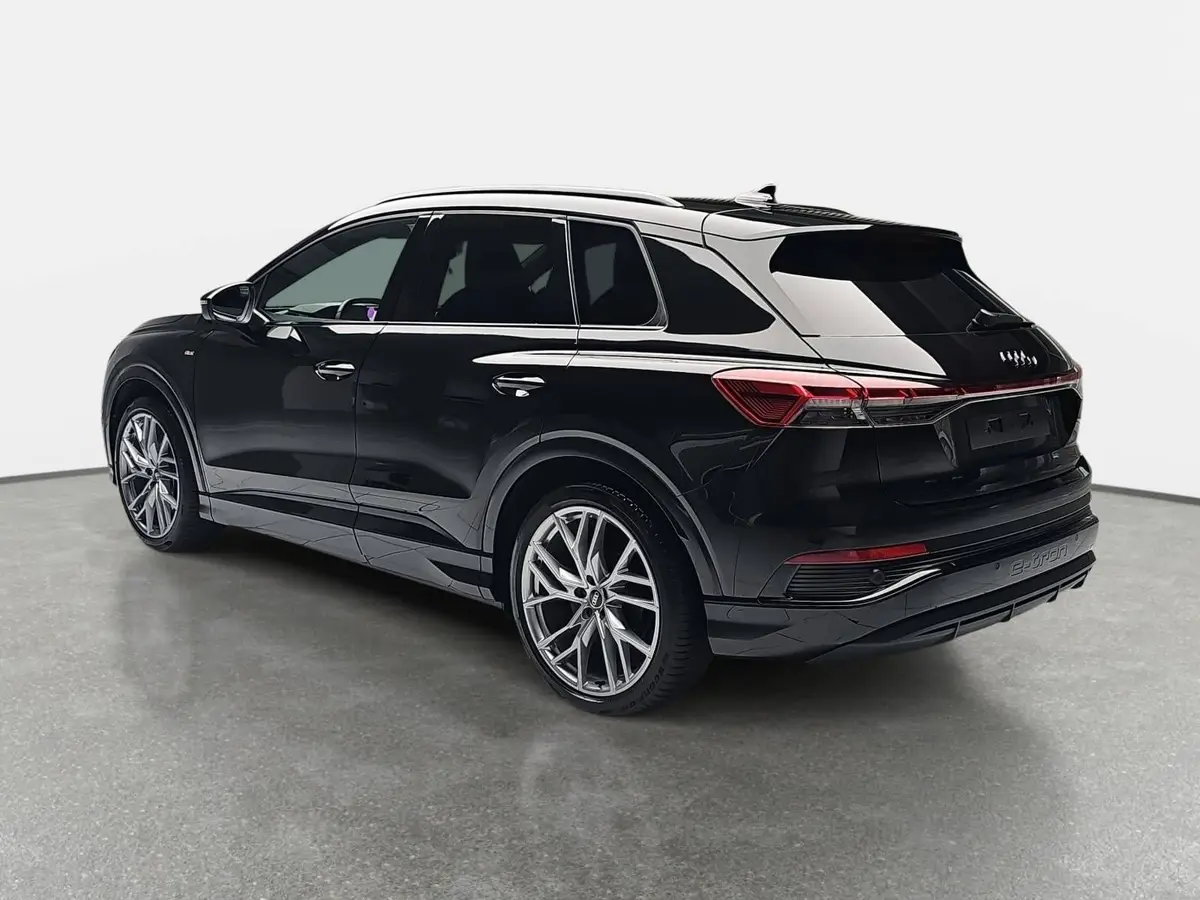 AUDI Q4 E-TRON 45 S-LINE 82KWH LED-MATRIX KAMERA