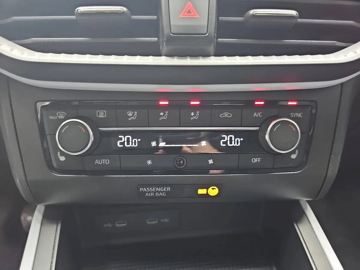 SEAT ARONA 1.0 TSI STYLE P-ASSIST KAMERA LM
