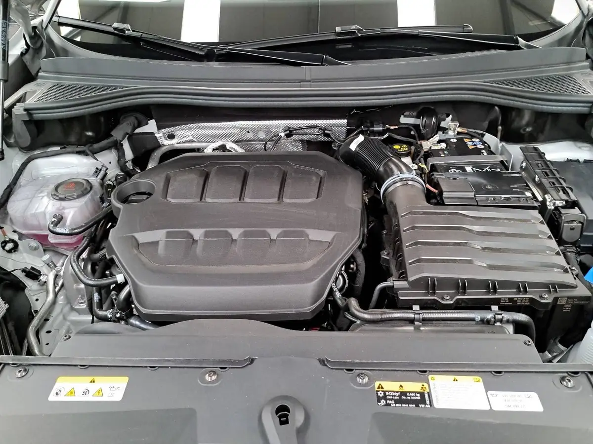 SKODA KODIAQ 2.0 TSI DSG SPORTLINE 4X4 PANO LED AHK