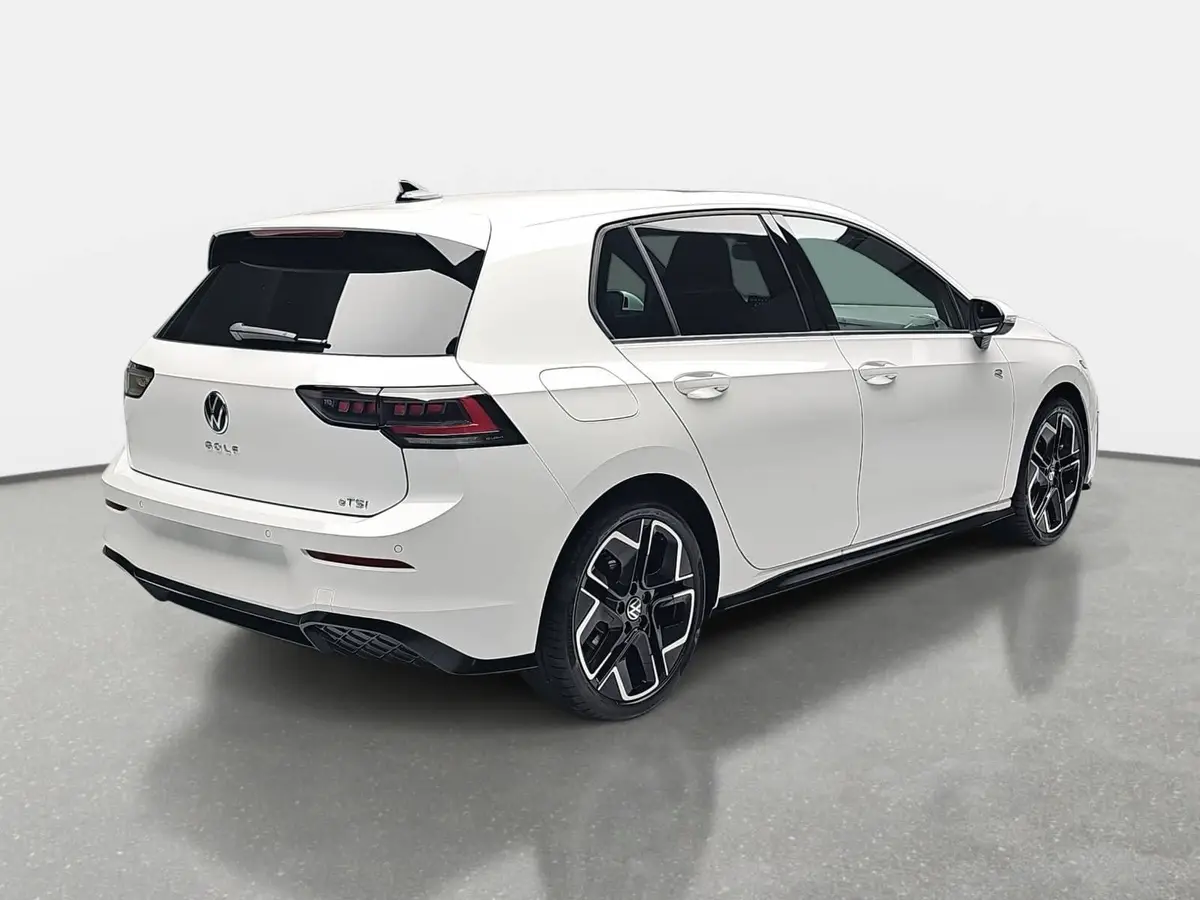 VW GOLF 1.5 ETSI DSG VIII R-LINE NAVI MATRIX-LED
