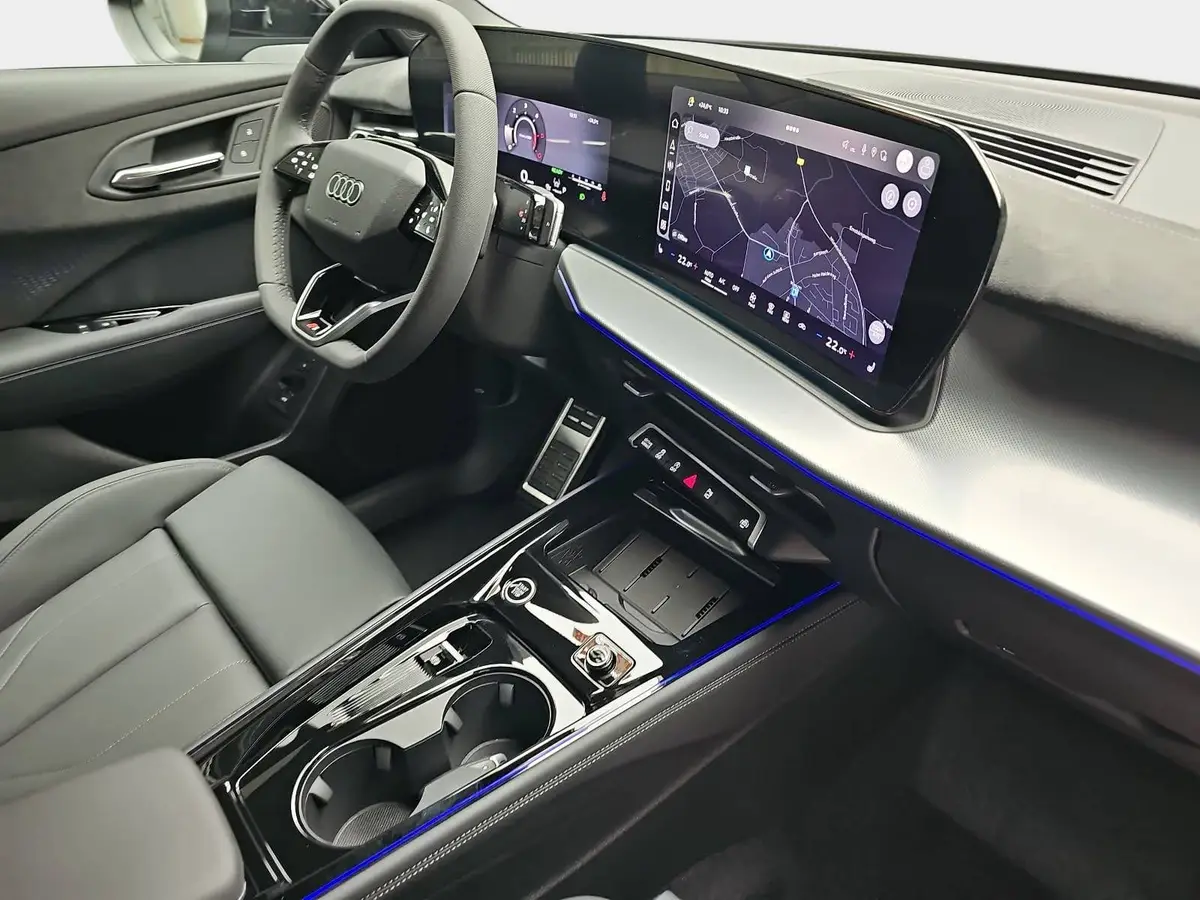 AUDI Q3 TDI S-TRONIC S-LINE NAVI LED-PLUS PANO