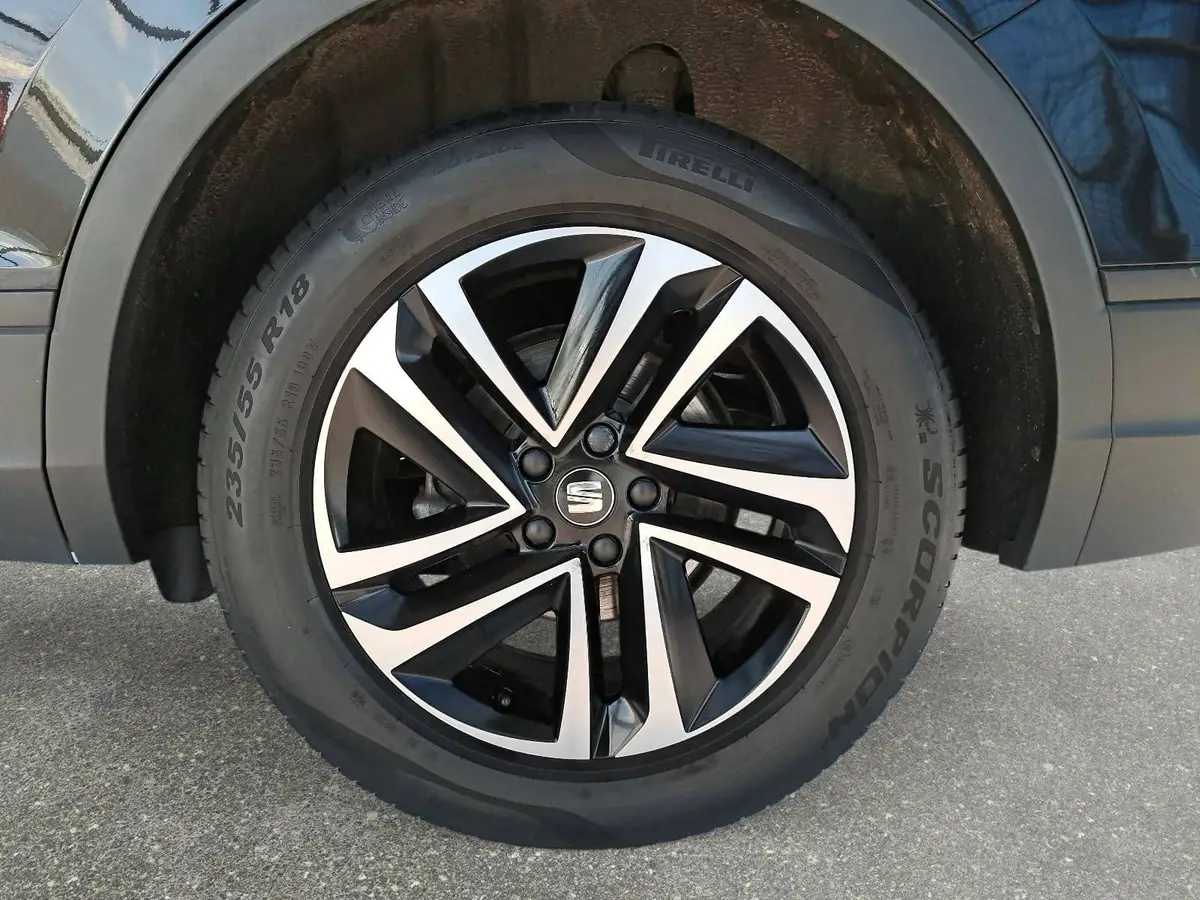 SEAT TARRACO 1.5 TSI OPF DSG STYLE 7-SITZER NAVI VOLL-LED LM18