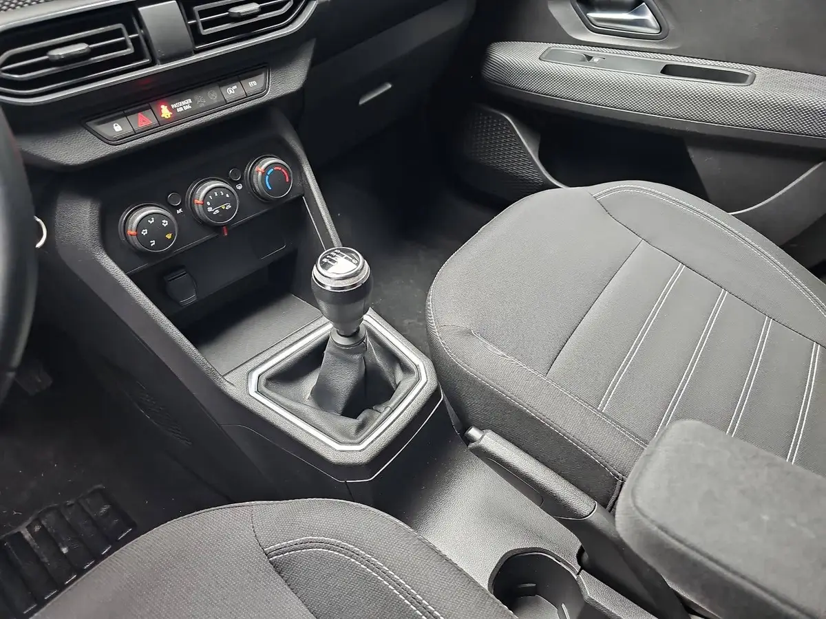 DACIA SANDERO III 1.0 TCE 90 COMFORT LED KLIMA AUDIO GRA PDC