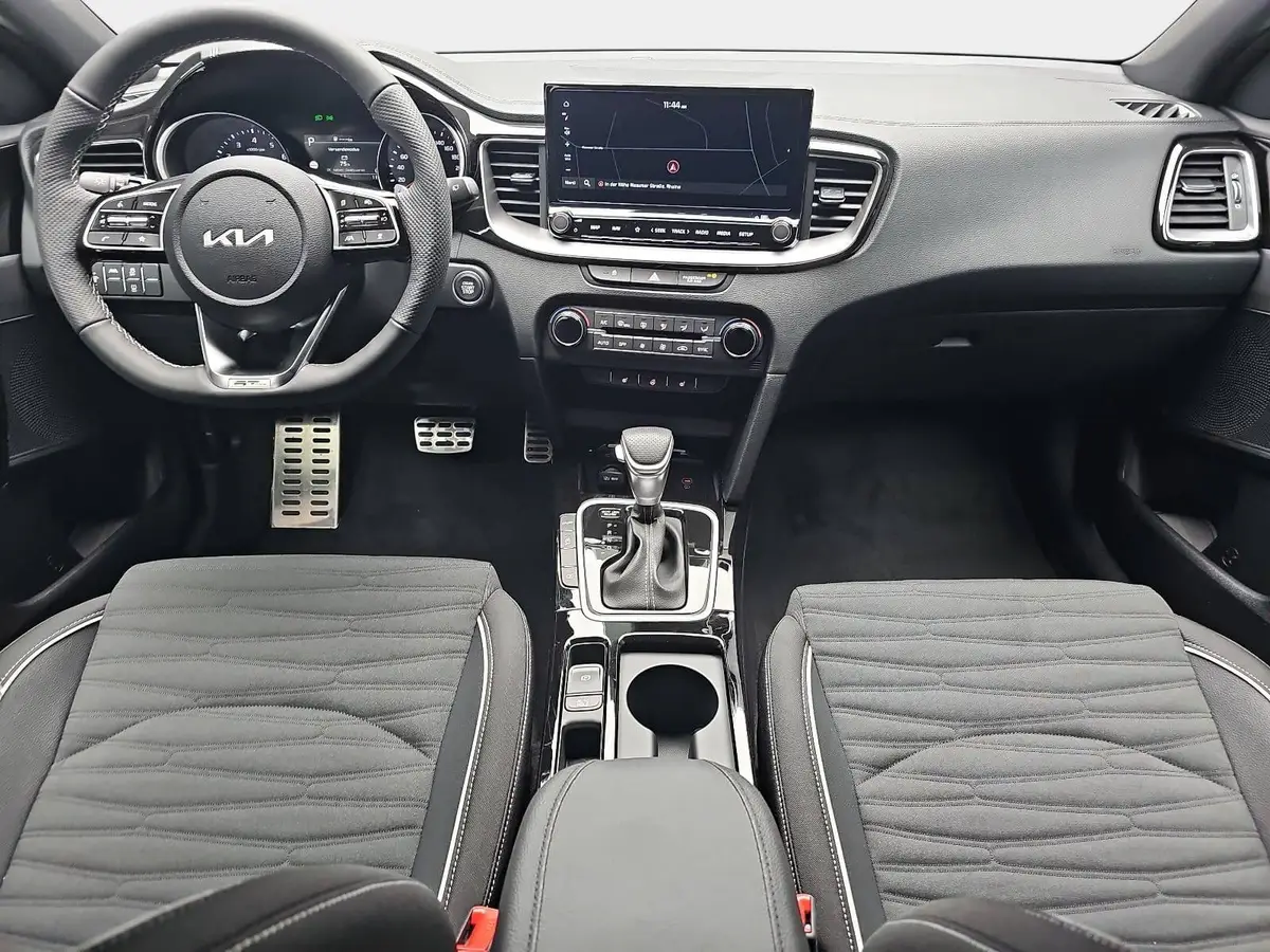 KIA CEED SW 1.5 T-GDI DCT7 GT-LINE