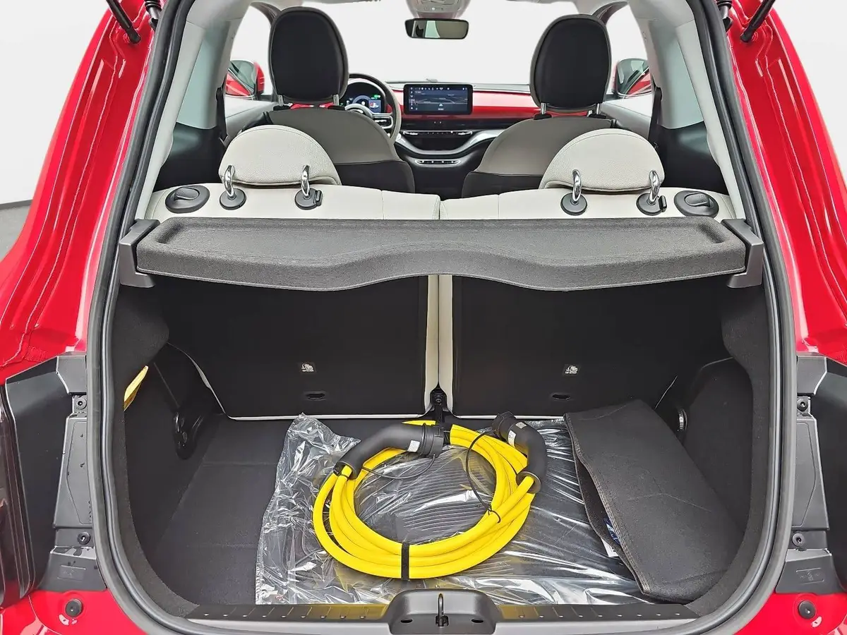 FIAT 500E ELEKTRO 42 KWH LA PRIMA