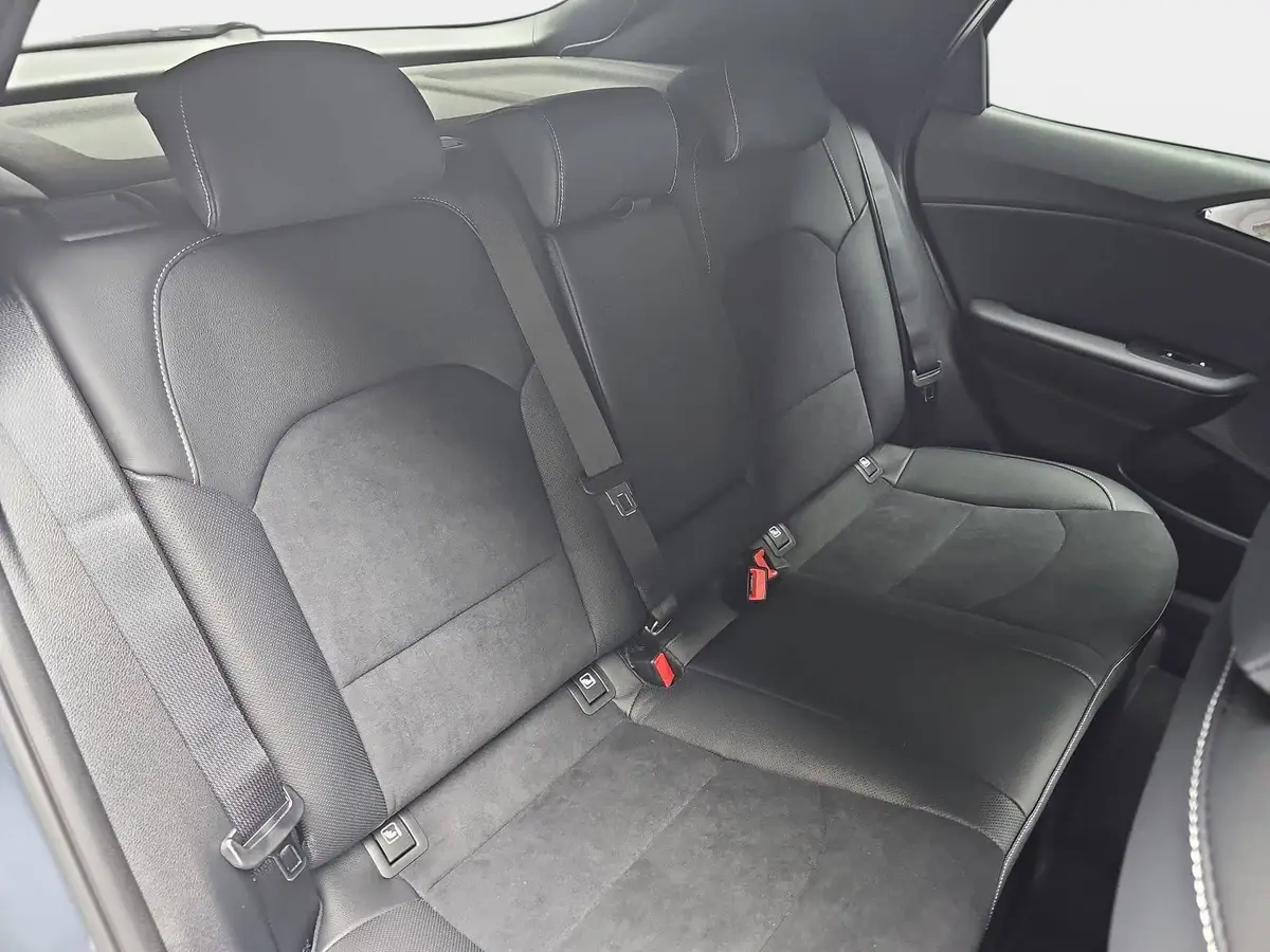 KIA XCEED 1.6 T-GDI 180 DCT GT-LINE MJ26 LEDER GLASDACH