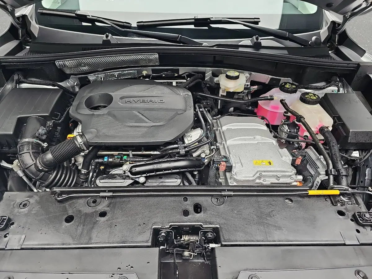 MG ZS 1.5 HYBRID+ MY25.5 LUXURY NAVI LM18 KEYLESS-ENTRY 360-GRAD-KAMERA