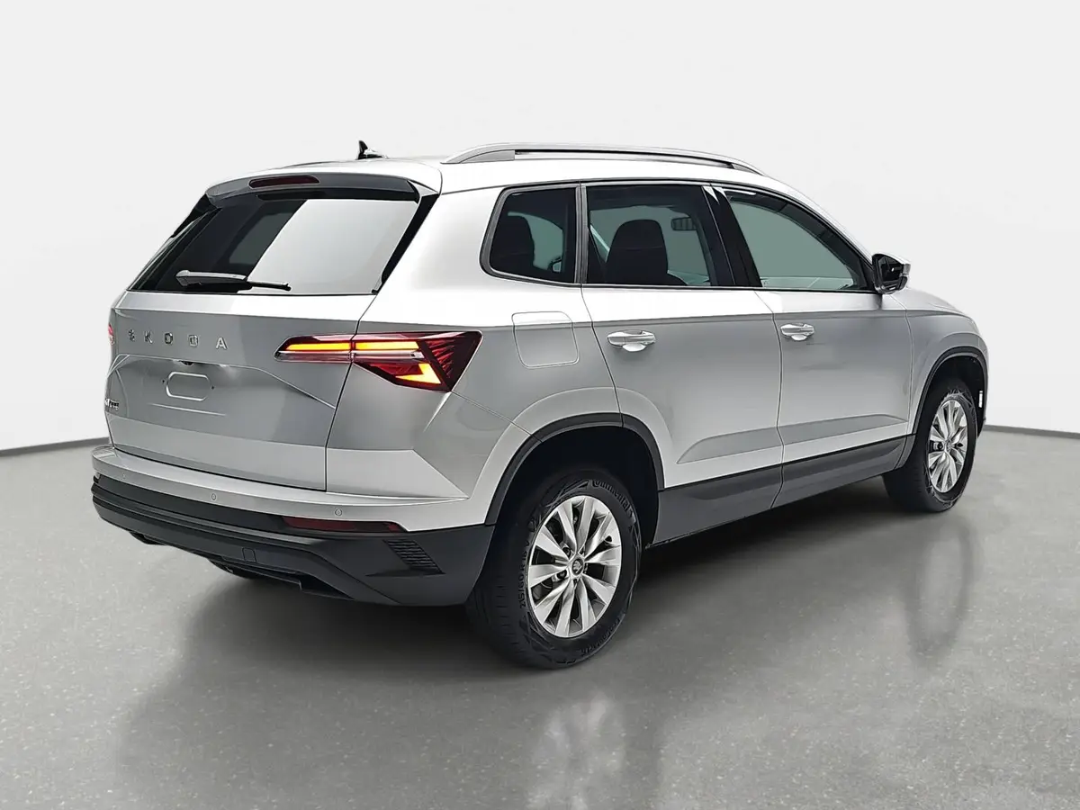 SKODA KAROQ 1.5 TSI DSG 130 JAHRE LED KLIMAAUTO WINTER SICHT K