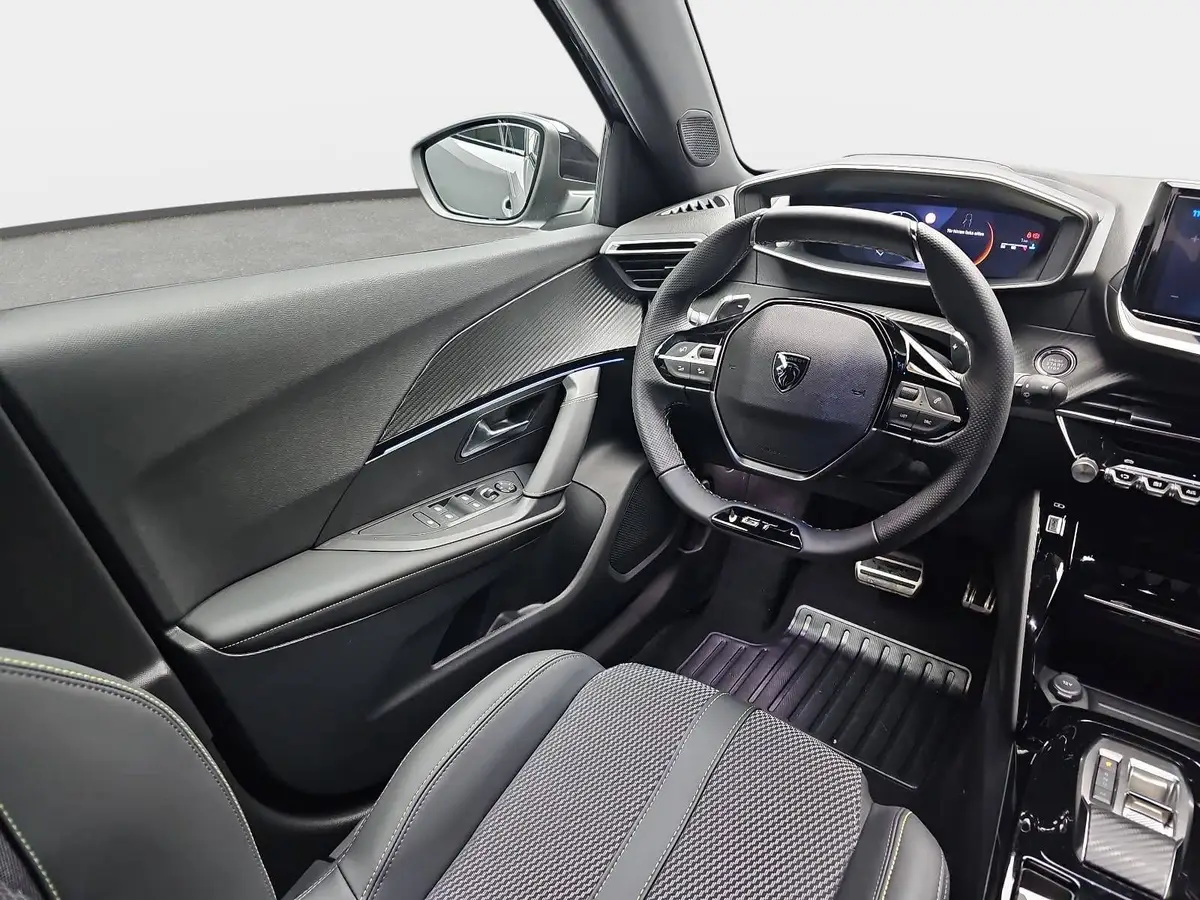 PEUGEOT 2008 1.2 HYBRID 145 E-DSC6 GT-LINE 2-WD LED KLIMAAUTO K