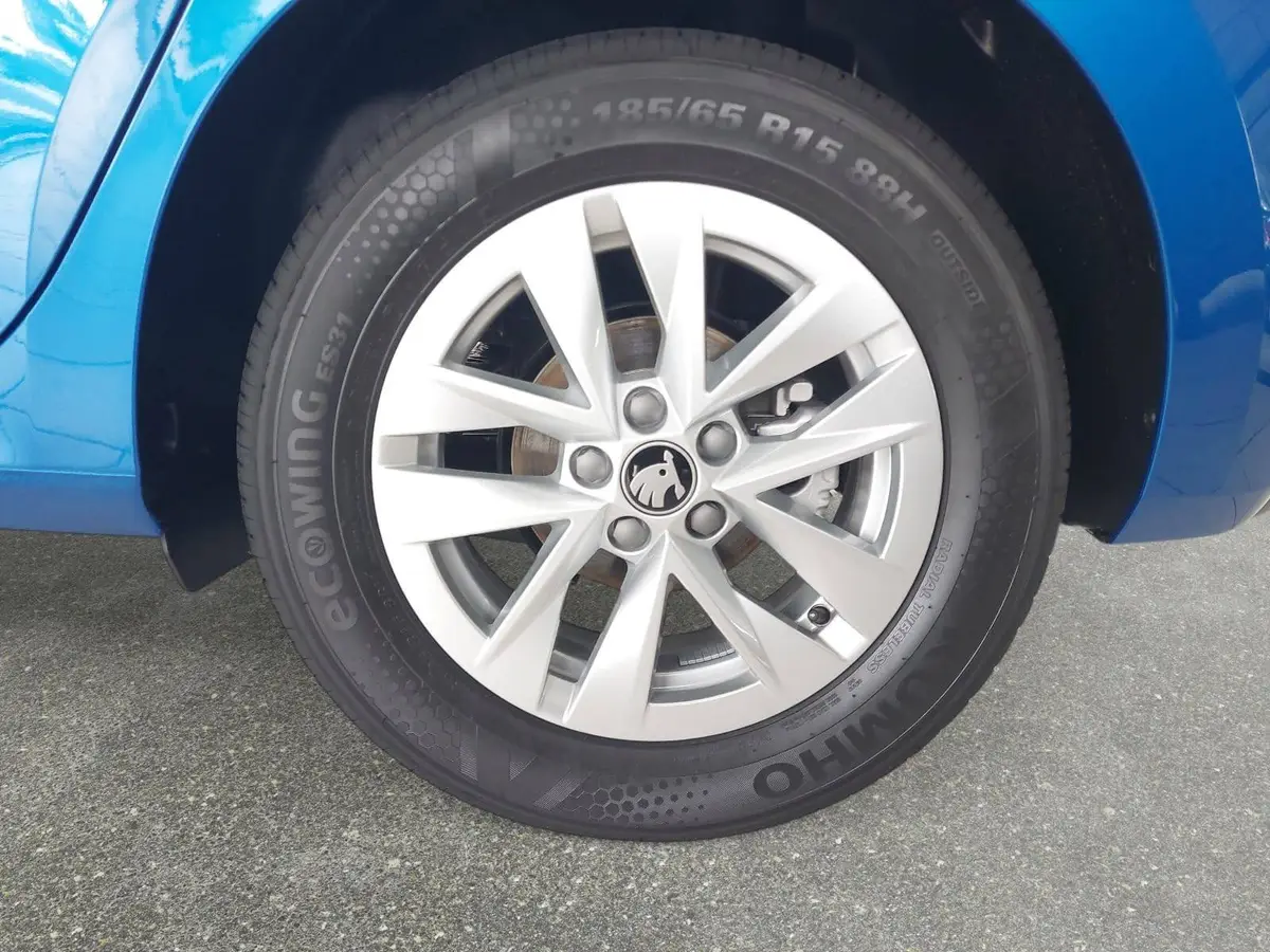 SKODA FABIA 1.0 TSI DSG 130 JAHRE LED KAMERA LM