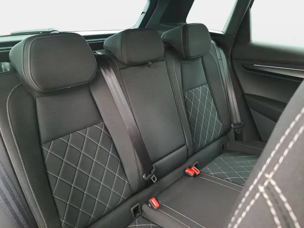 SKODA KAROQ 2.0 TDI DSG SPORTLINE 4X4 NAVI LED