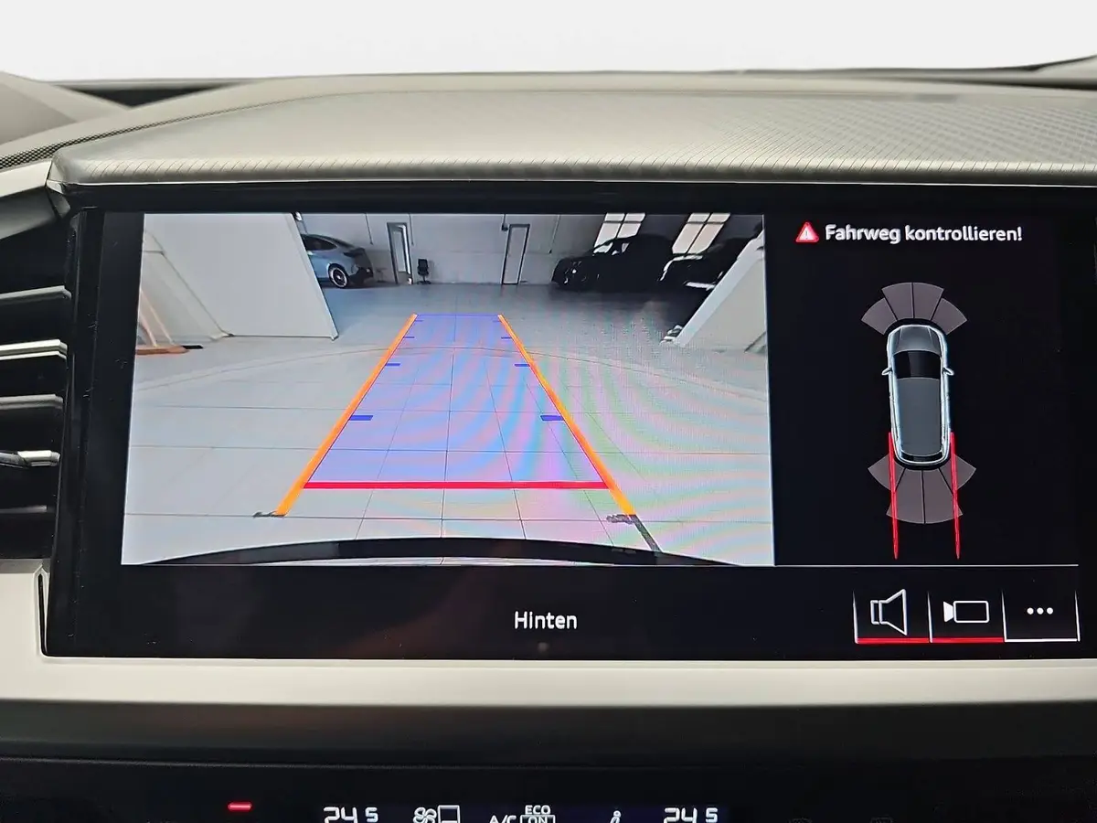 AUDI Q4 E-TRON 45 82KWH NAVI LED KAMERA LM19