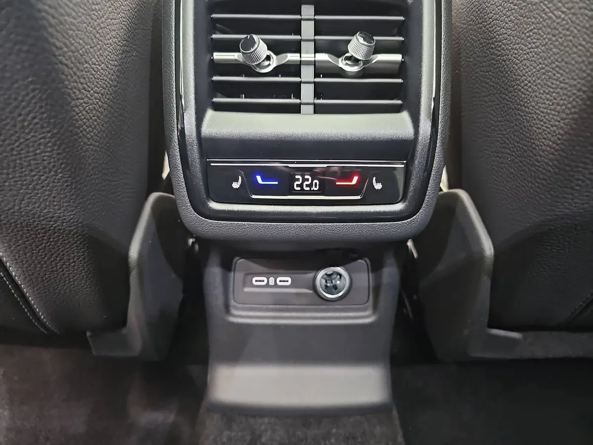 SKODA KODIAQ 2.0 TSI DSG SPORTLINE 4X4 NAVI LED