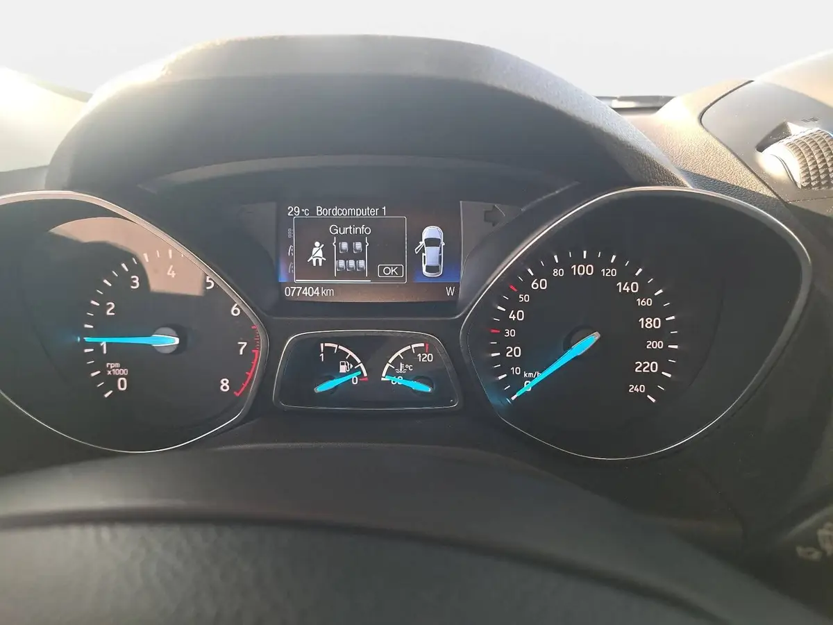 FORD KUGA 1.5 ECOBOOST 4X2 NAVI WINTER PDC LM17