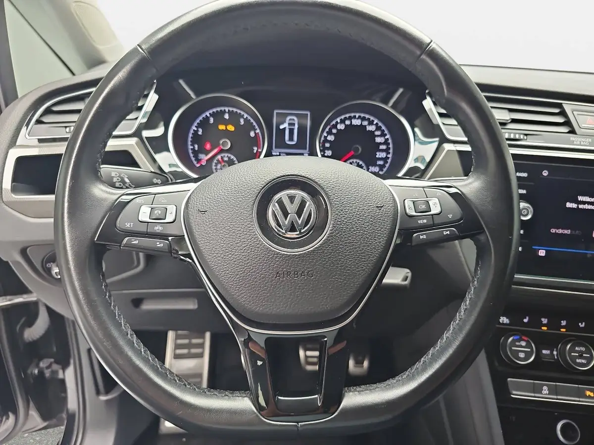 VW TOURAN 1.0 TSI IQ.DRIVE NAVI 7-SITZE LM16