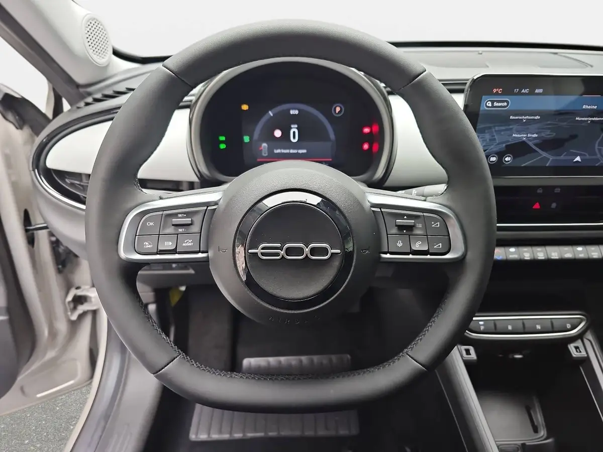 FIAT 600 1.2 T3 HYBRID DCT BUSINESS EDITION MJ26 ALLWETTERREIFEN