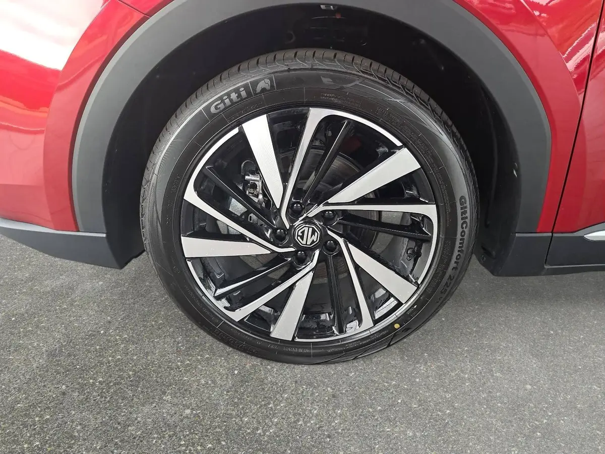 MG ZS 1.5 HYBRID+ MY25.5 LUXURY NAVI LM18 KEYLESS-ENTRY 360-GRAD-KAMERA