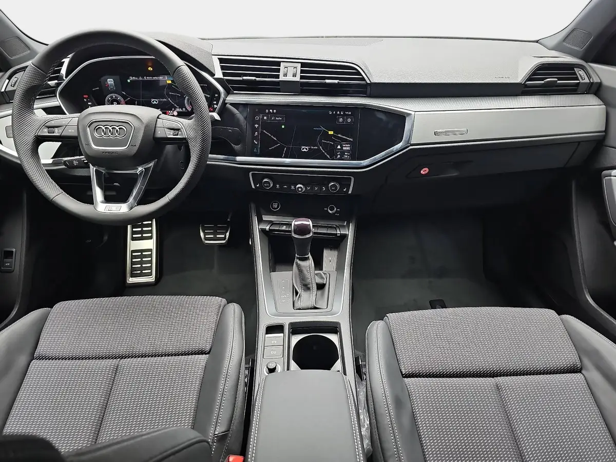 AUDI Q3 35 TDI S-TRONIC S LINE NAVI LED PANO ACC BLACK+ KA