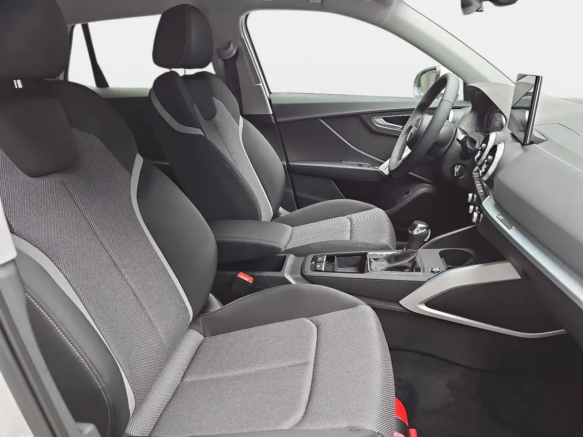 AUDI Q2 35 TFSI S-TRONIC S LINE NAVI LED ACC EL.HECKKL. WI