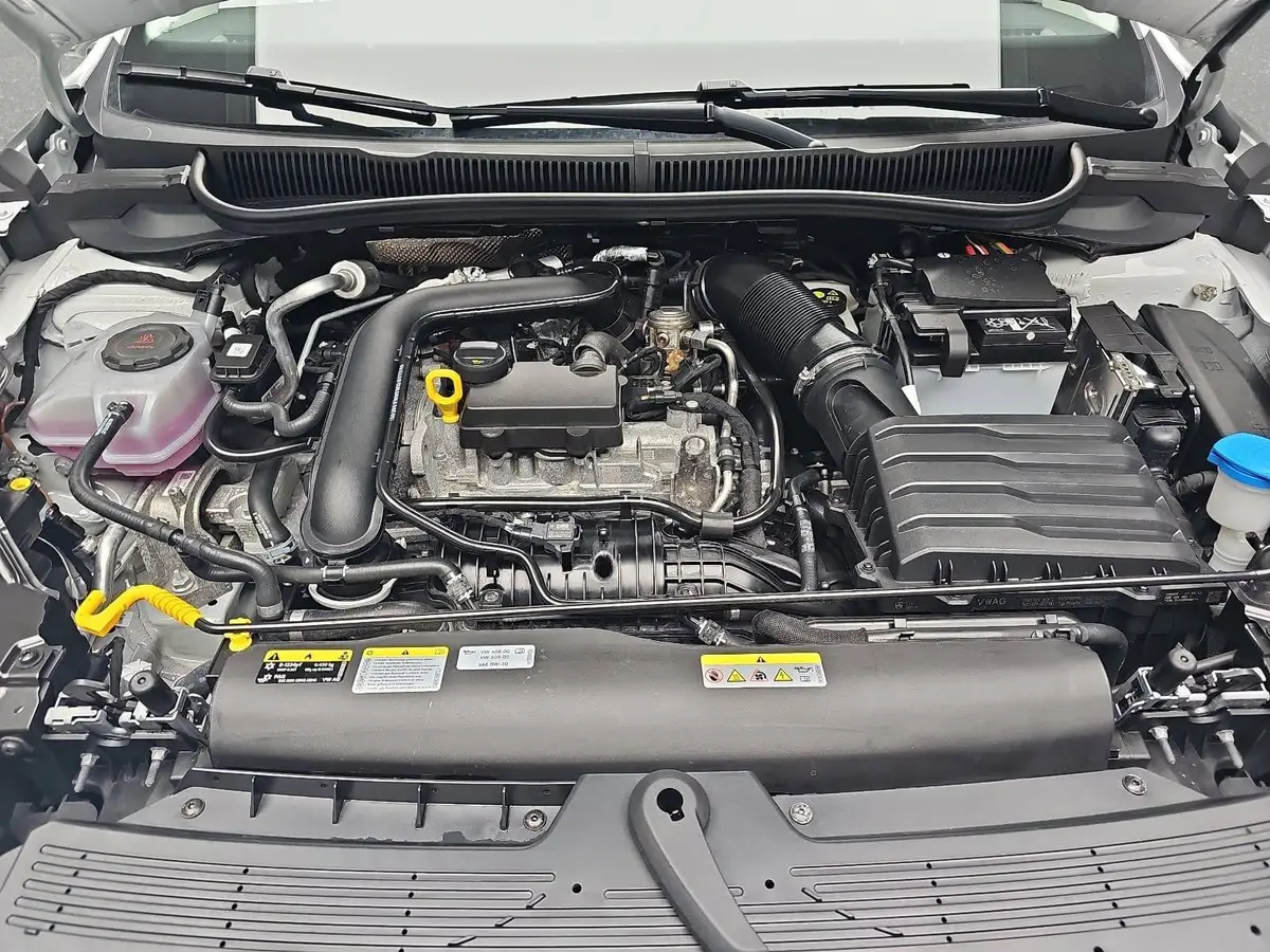 VW TAIGO 1.0 TSI DSG LIFE NAVI LED ACC SITZHEIZUNG PDC KAME