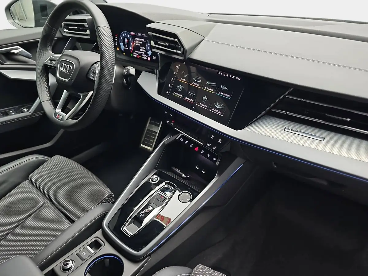 AUDI A3 35 TFSI DSG SPORTBACK S LINE LED KAMERA LM18