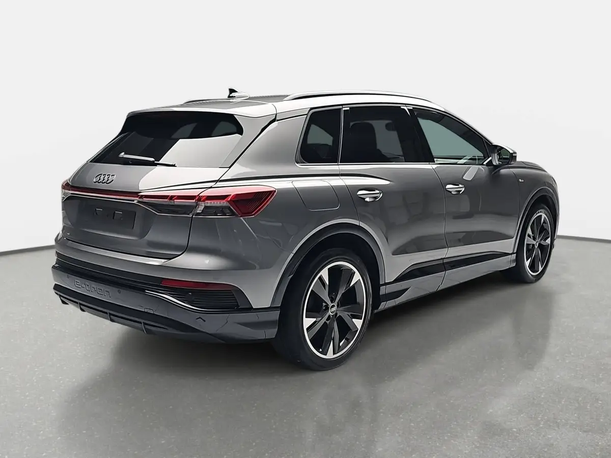 AUDI Q4 E-TRON 45 S-LINE 82KWH LED-MATRIX KAMERA