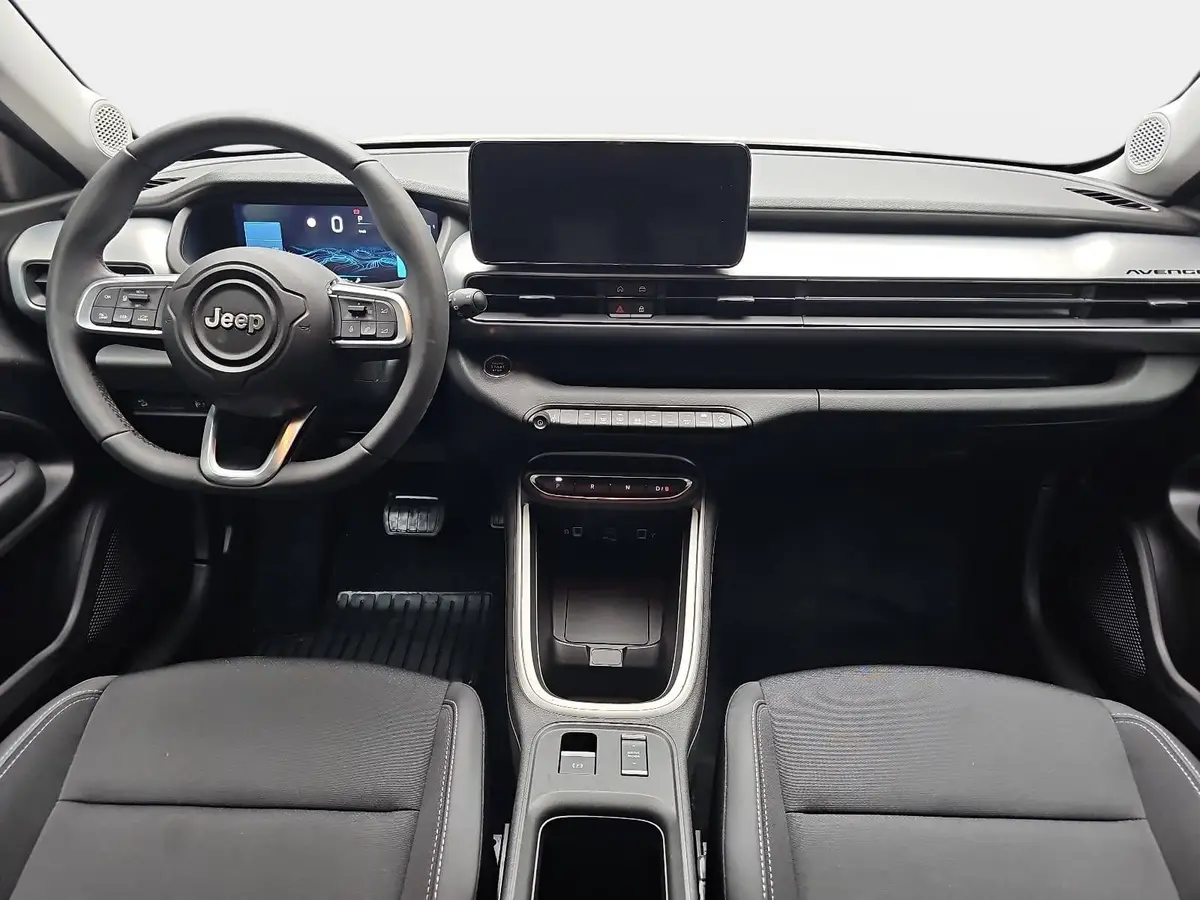 JEEP AVENGER AUTO. 51KWH ALTITUDE LED PDC KAMERA
