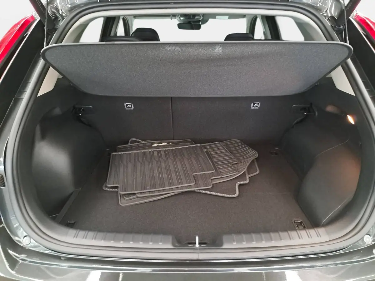 KIA NIRO 1.6 PLUG-IN HYBRID SPIRIT LED WINTER