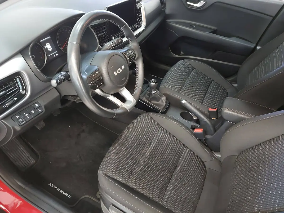 KIA STONIC 1.2 VISION MJ24