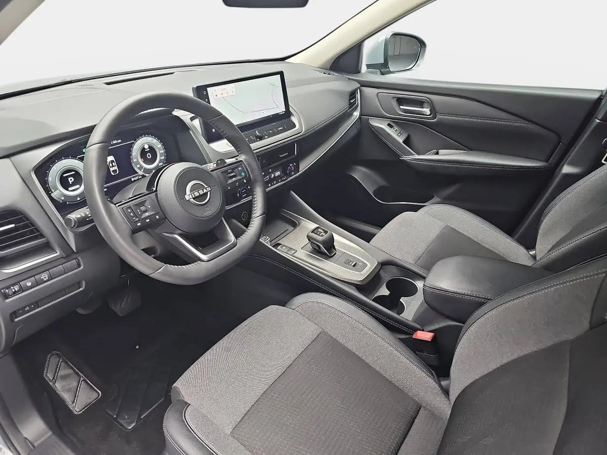 NISSAN QASHQAI 1.3 DIG-T MHEV AUTO. N-CONNECTA WINTER PANORAMA