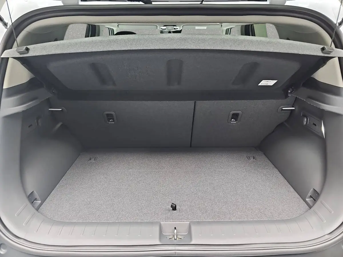 KIA EV2 42.2 KWH EARTH MJ27 WINTER-CONNECT TECHNOLOGY DRIVEWISE-PARK DESIGN