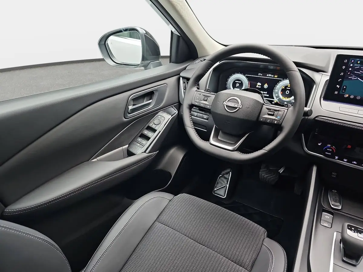 NISSAN QASHQAI 1.3 DIG-T MHEV AUTO. N-CONNECTA WINTER EL-HECKKLAPPE
