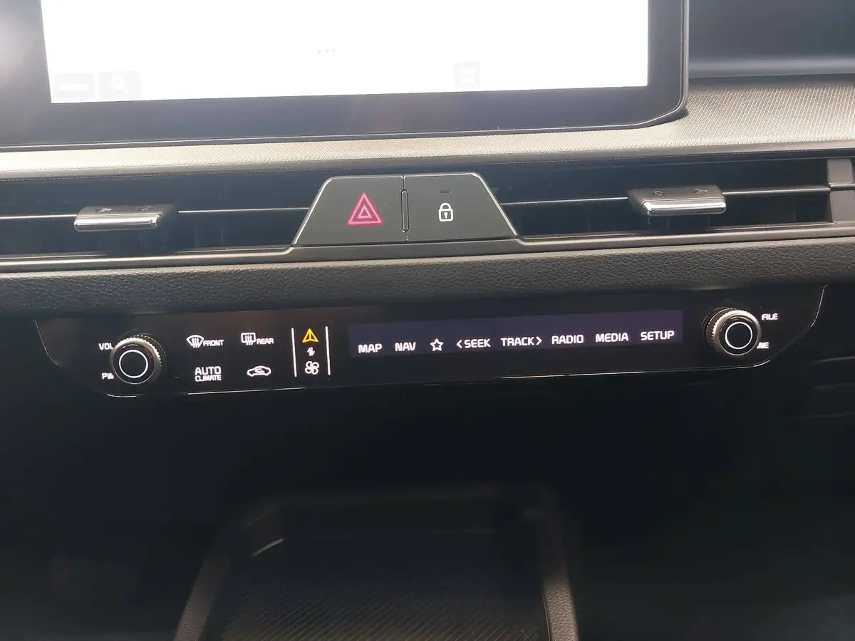 KIA STONIC 1.0 T-GDI 100 DCT VISION MJ26 SITZH. NAVI