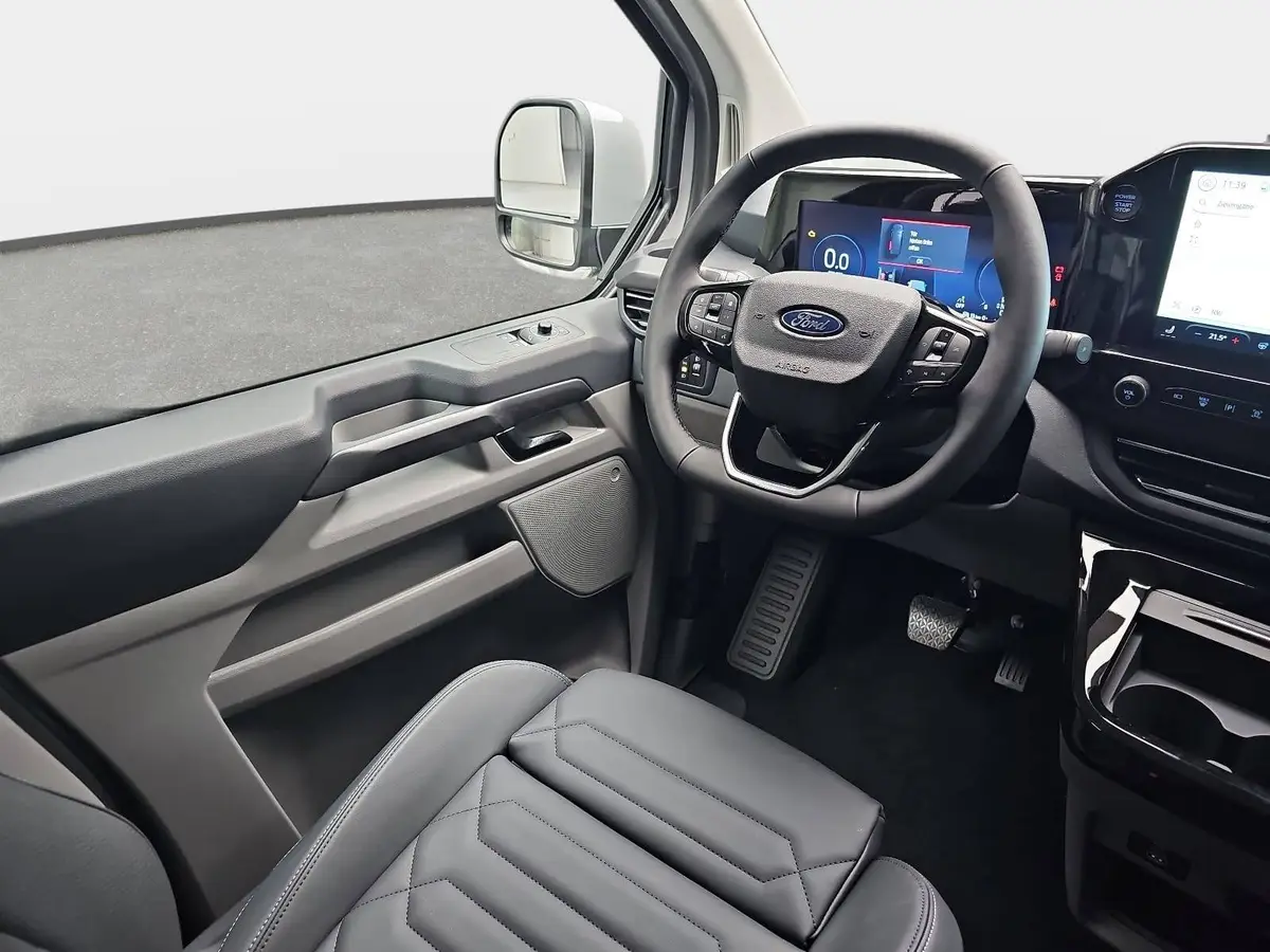 FORD TOURNEO CUSTOM 2.0 ECOBLUE AUTO. L1 TITANIUM X NAVI LED AHK