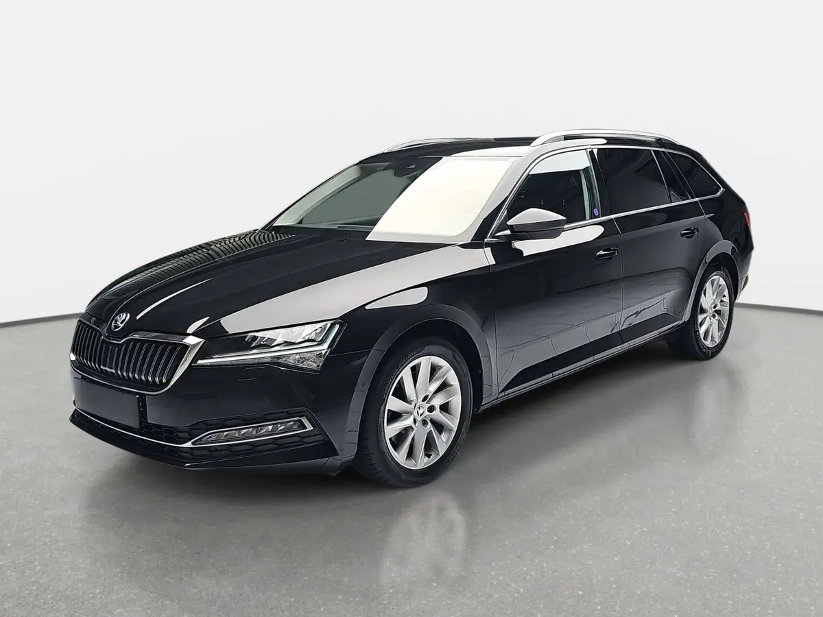 SKODA SUPERB COMBI 2.0 TDI DSG STYLE NAVI LED AHK