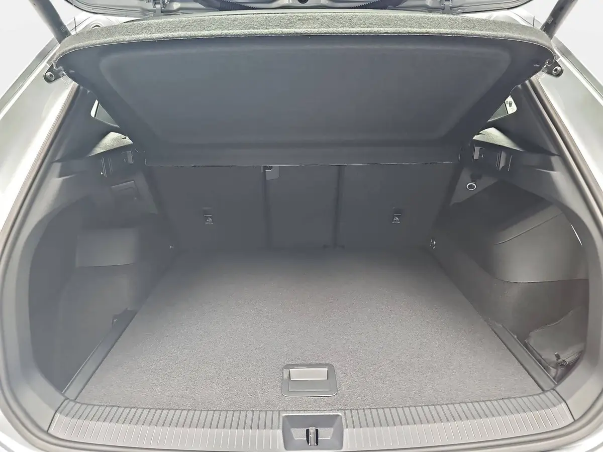 VW TIGUAN 1.5 ETSI DSG R-LINE NAVI MATRIX LM20