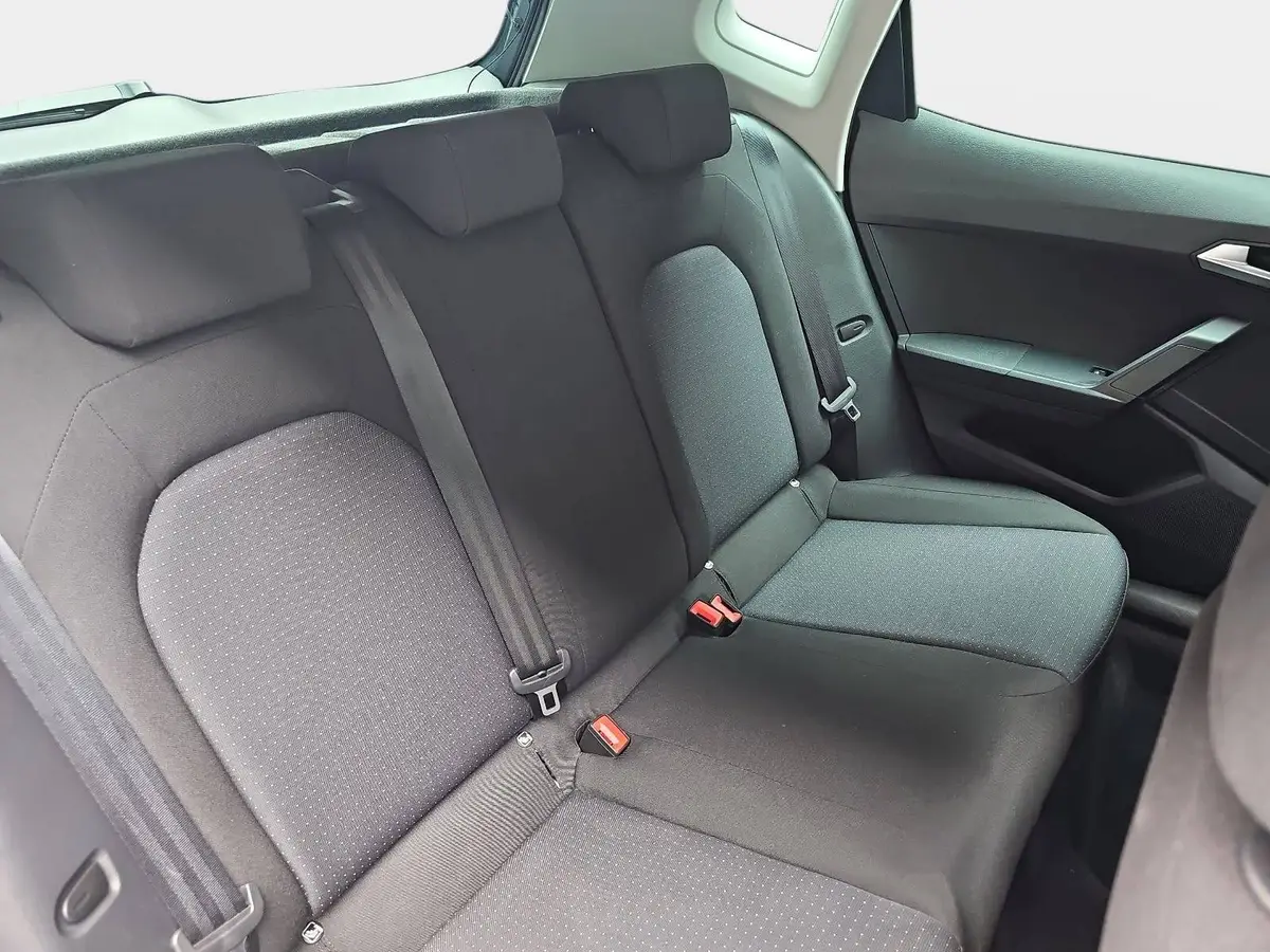 SEAT ARONA 1.0 TSI STYLE NAVI LED PDC LM16