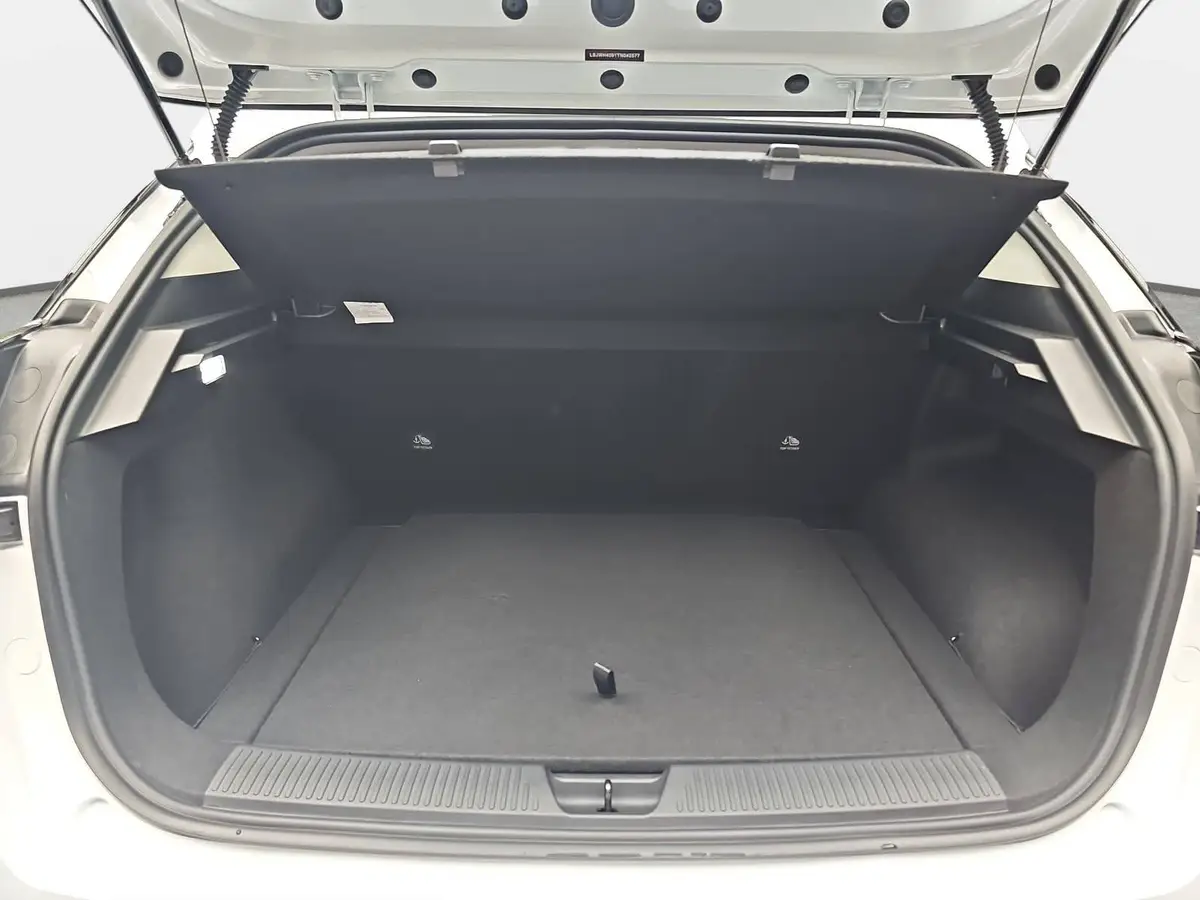MG MG4 EV 64 KWH MY26 PREMIUM