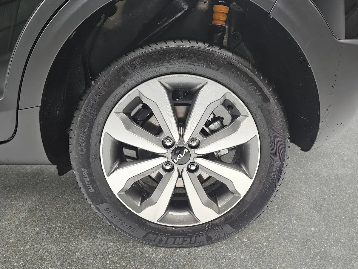 KIA STONIC 1.0 T-GDI 100 VISION LED SITZH. NAVI