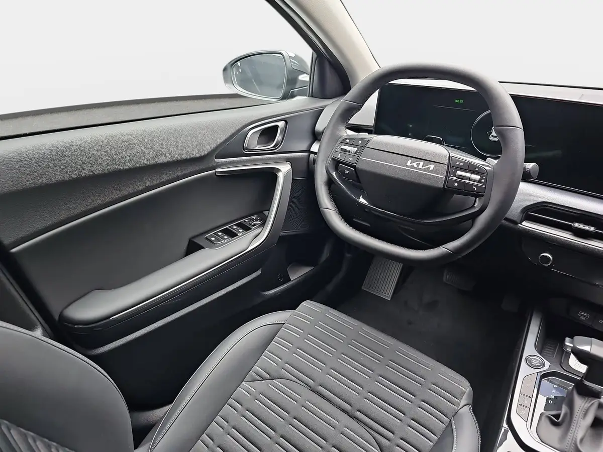 KIA XCEED 1.6 T-GDI 150 DCT SPIRIT MJ27 SOUND