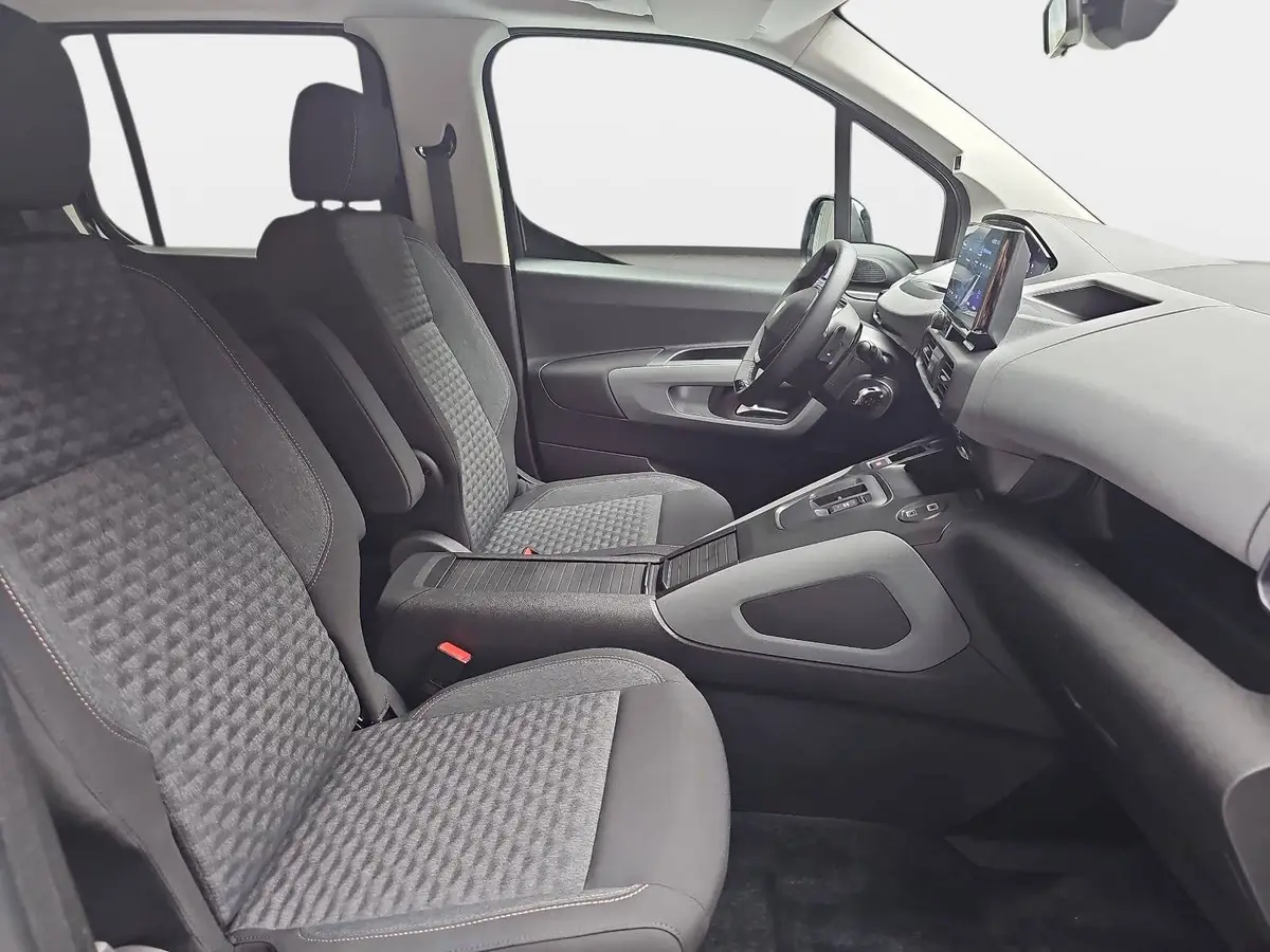 PEUGEOT RIFTER BLUEHDI 130 CV EAT8 GT L2 7-S NAVI LED AHK LM