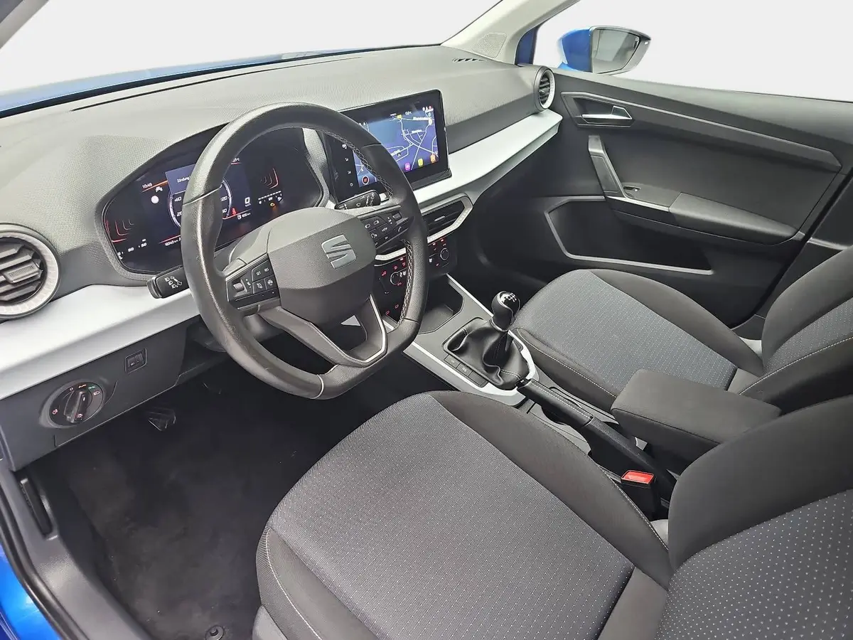 SEAT ARONA 1.0 TSI STYLE NAVI LED PDC LM16