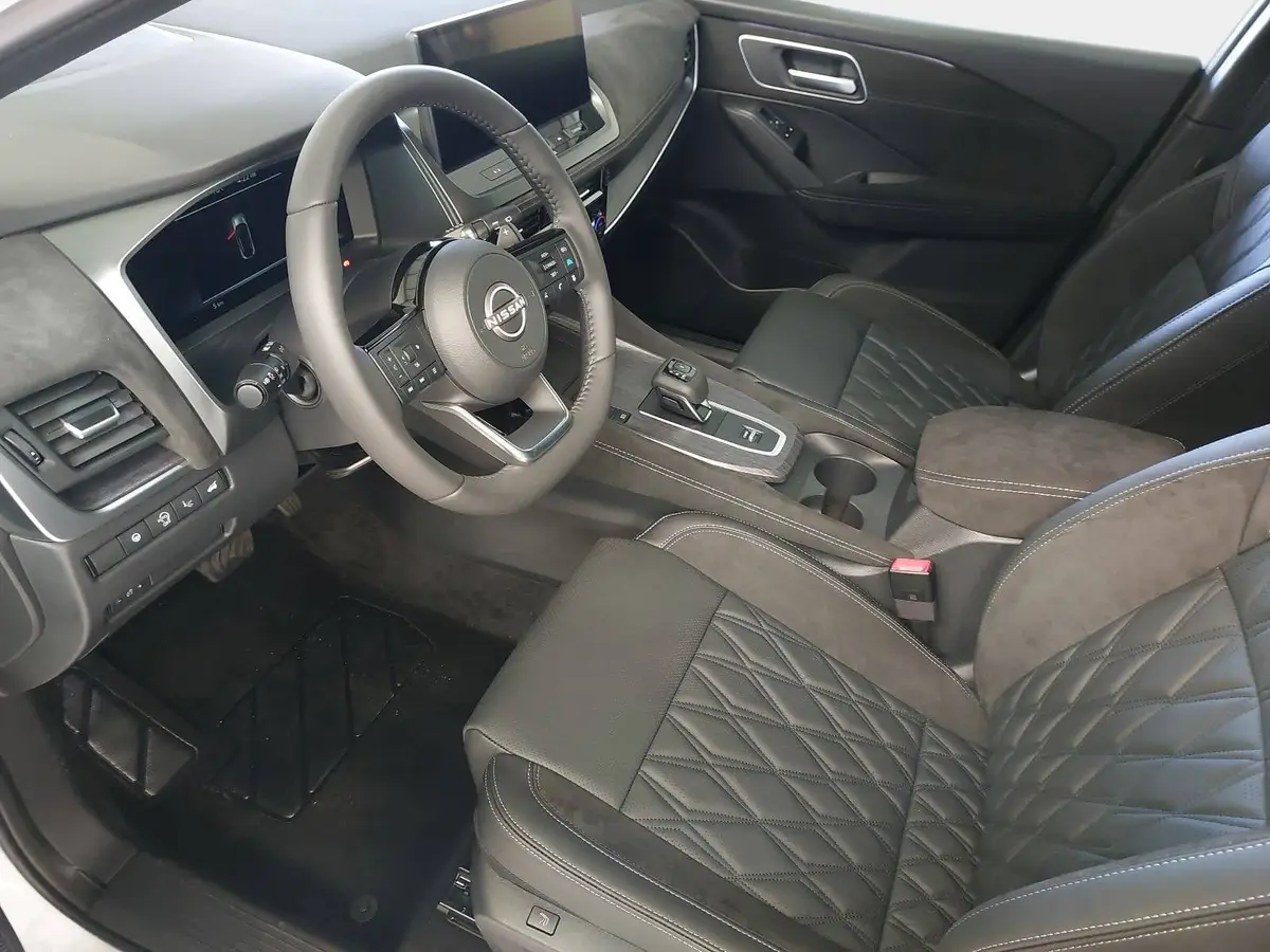 NISSAN QASHQAI 1.3 DIG-T MHEV AUTO. TEKNA PREMIUM PAKET 2-FARBEN